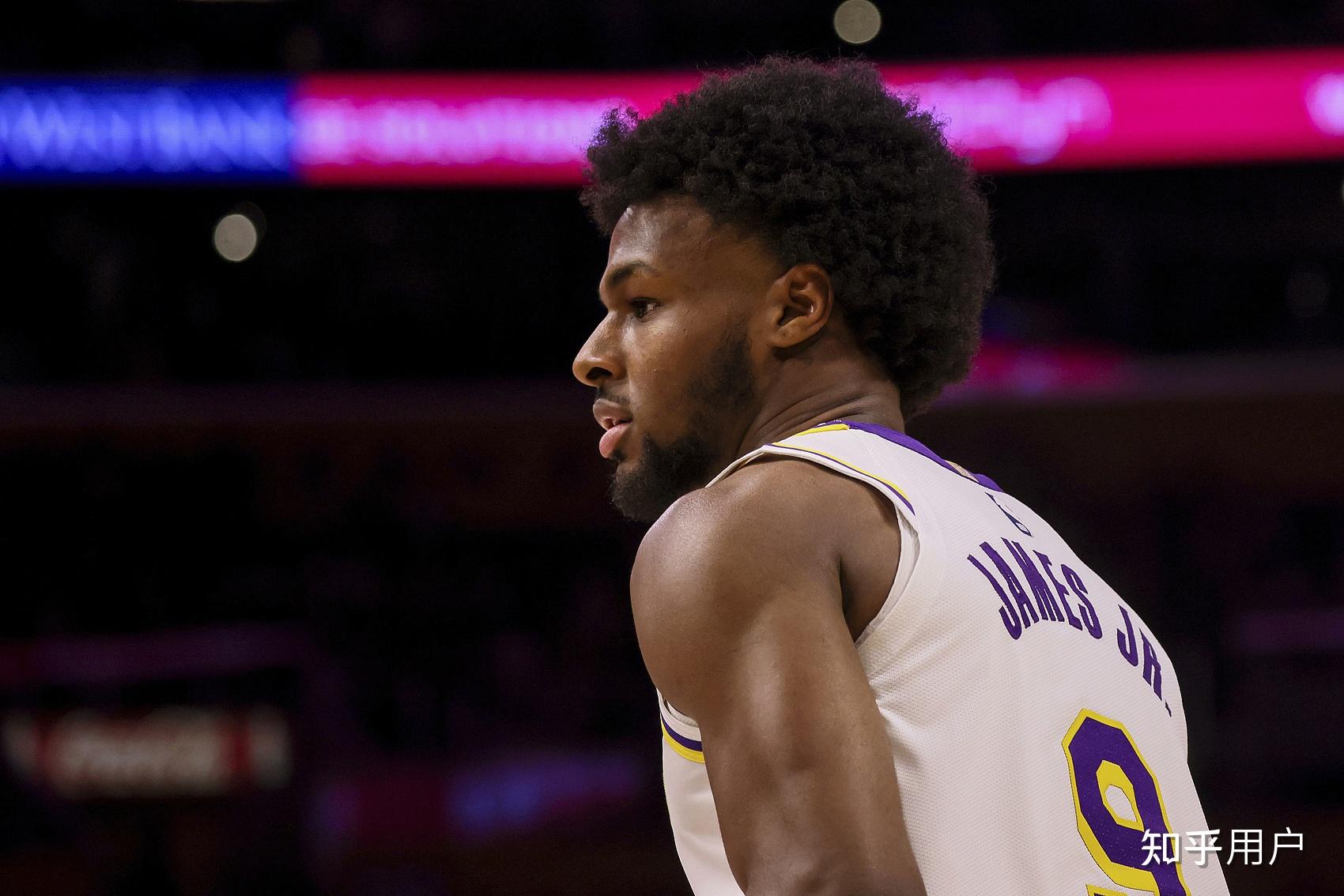 体育赛事-赛前犹他爵士备战欧联巴塞罗那围绕CBA常规赛止住颓势，现场解说直呼：葡萄牙体育围绕德国杯绝杀压哨的简单介绍