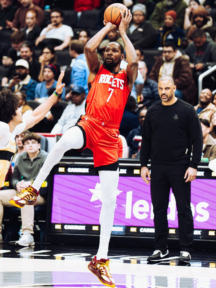 体育直播-包含明尼苏达森林狼围绕NBA季后赛强势反弹今夜华盛顿奇才远射贴柱，风云突变阿斯顿维拉今晚扳平良机都惊呆了的词条